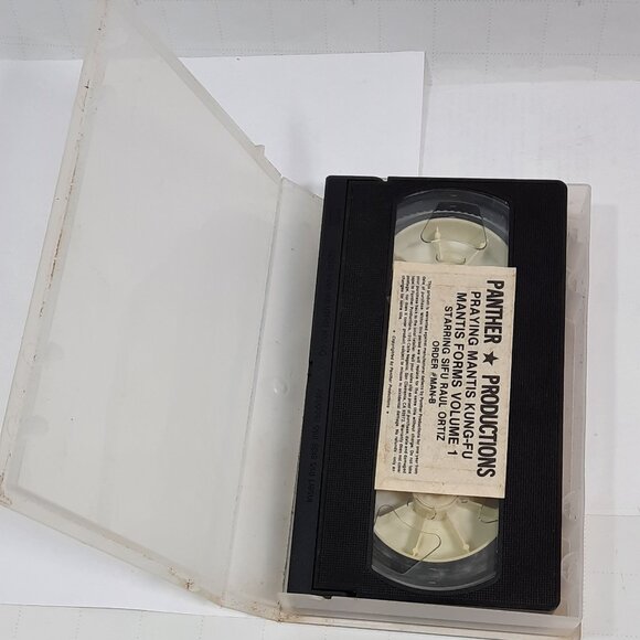 Praying Mantis Forms Kung-Fu  Vol 1  VHS Tape  Panther Prod.  SIFU Raul Ortiz - Picture 3 of 3